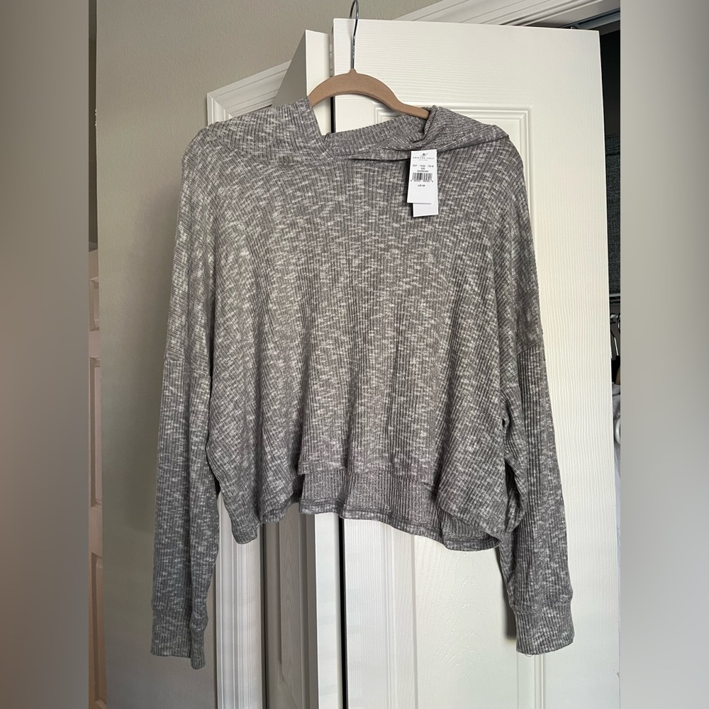 American Eagle cropped hoodie - MEDIUM
